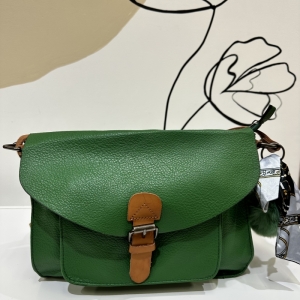 Vert foncé