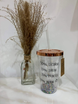  verre avec pail