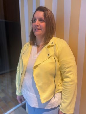  JAUNE