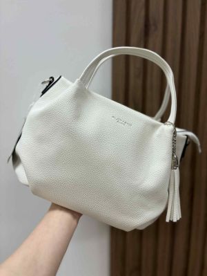  BLANC
