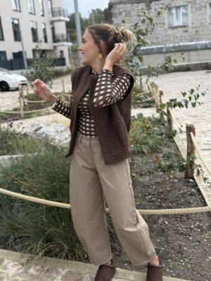  TAUPE